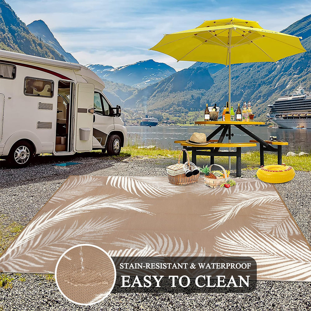 Pauwer Outdoor Rug on patio setting