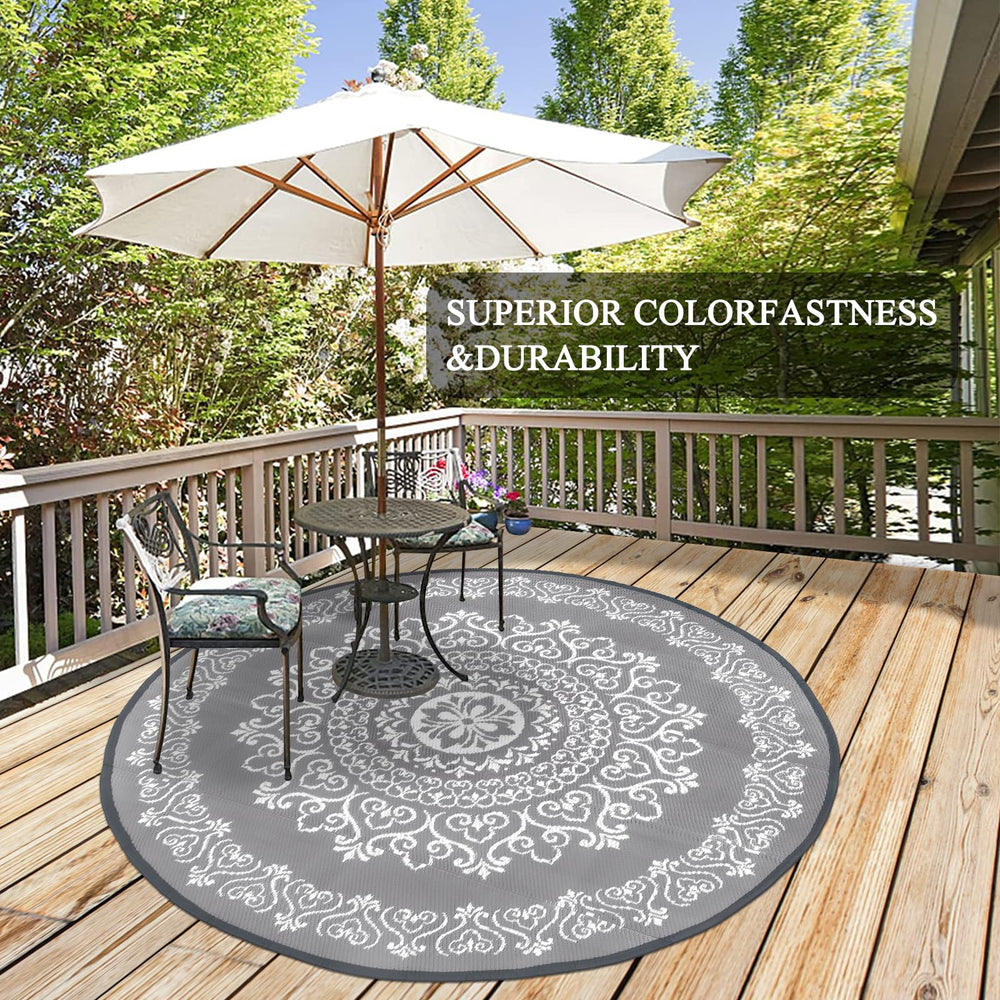 Pauwer Outdoor Rug rolled up in carrying bag