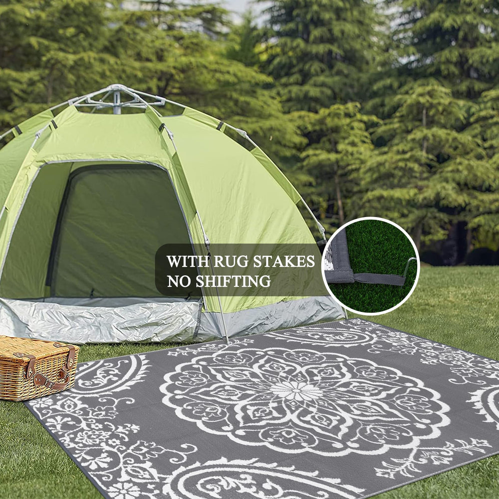 Pauwer Outdoor Rug rolled up with carrying bag