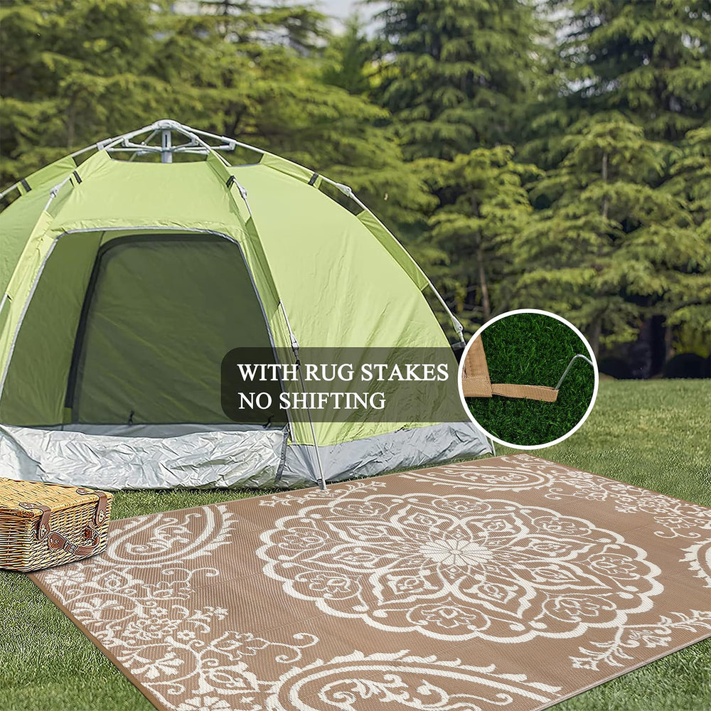 Pauwer Outdoor Rug used on a patio setting
