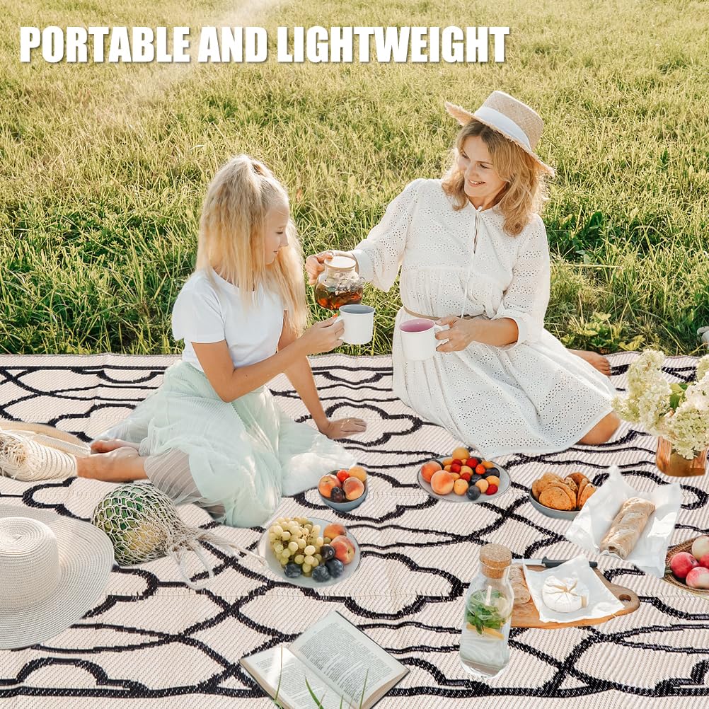 Pendolr Outdoor Rug 8x10 ft showcasing its reversible design