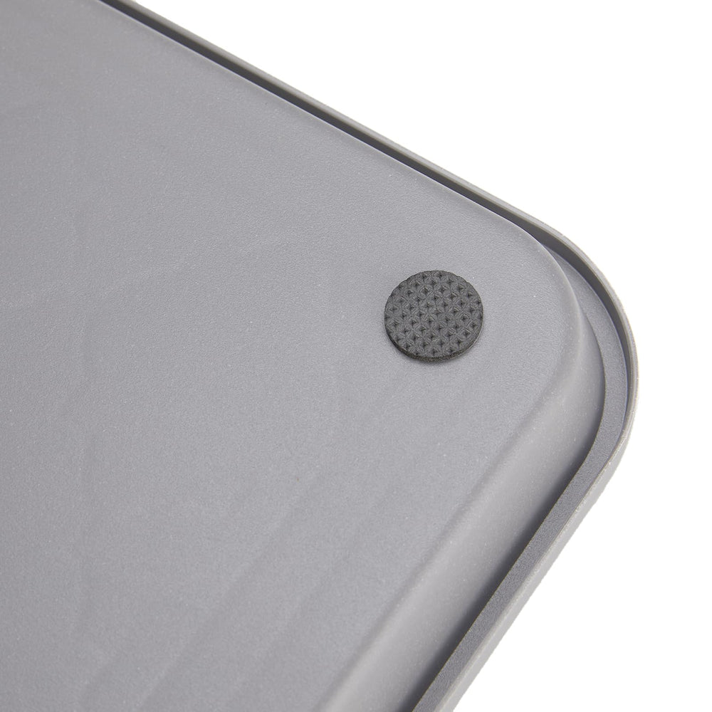 PETABBY Boot Tray grey in use as a pet feeding mat