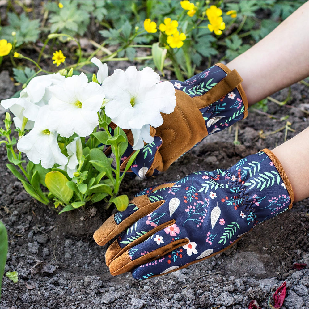 Pleneal Gardening Gloves hanging to dry
