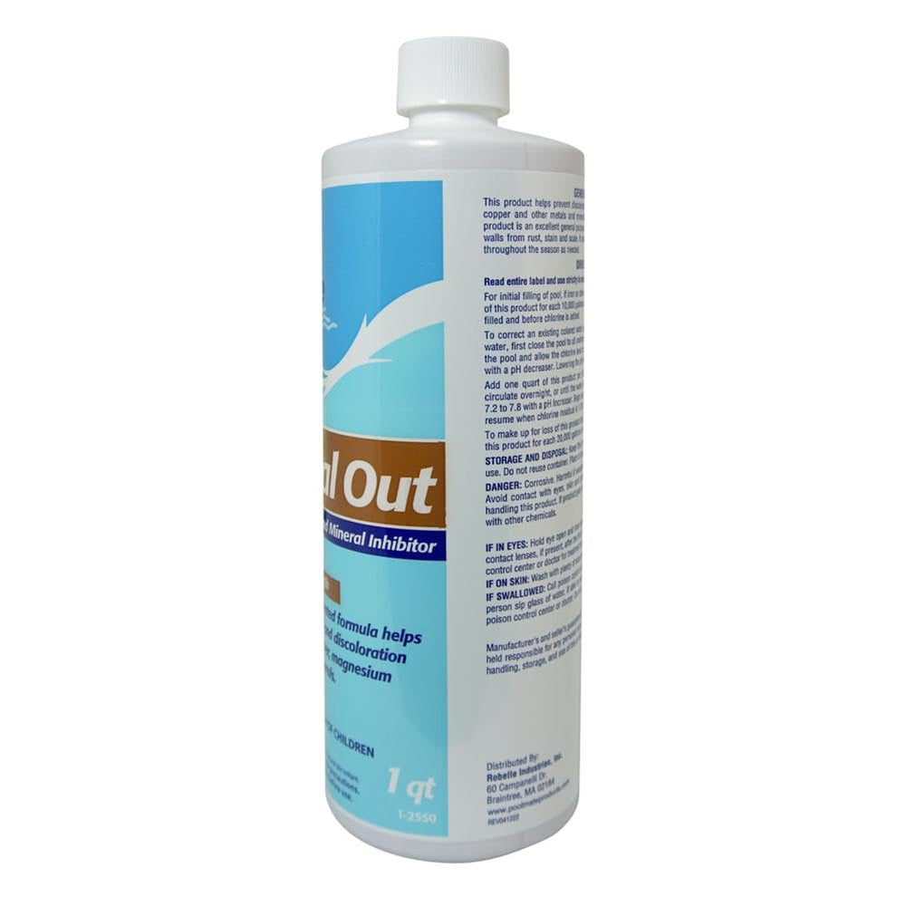 Pool Mate Pool Metal Remover 2-Pack, liquid close-up