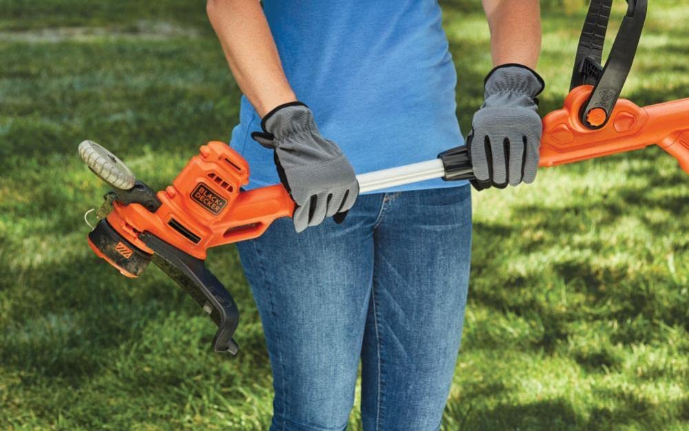 POWERDRIVE Transmission showcased on BLACK+DECKER Trimmer