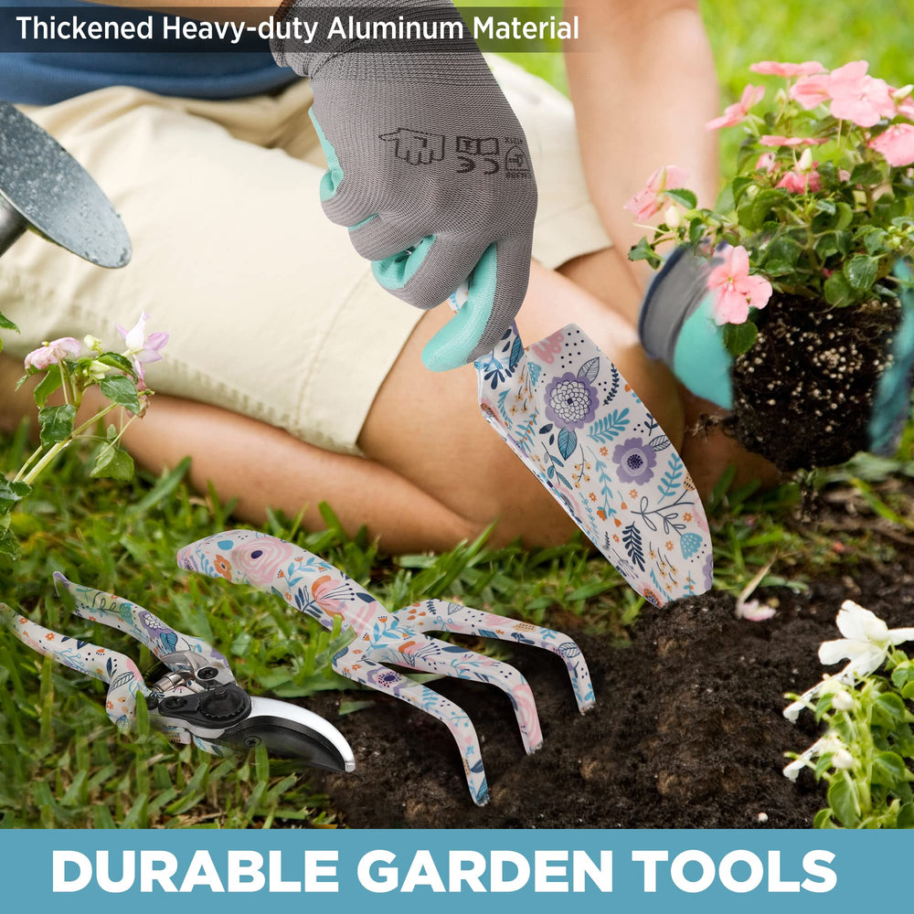 Pruning shear from WORKPRO Garden Tool Set with carbon steel blade