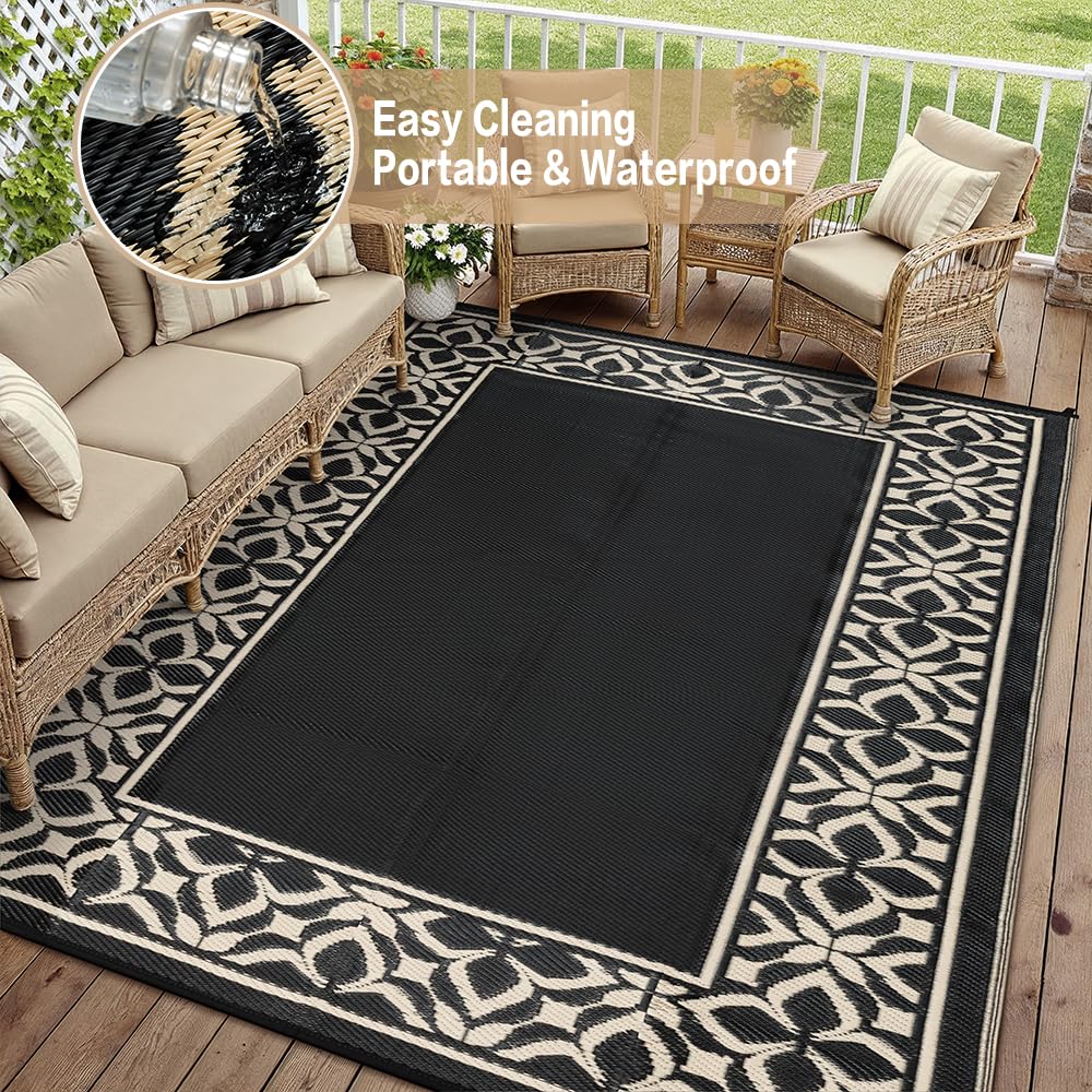 PureCozy Outdoor Rug on a beach setting