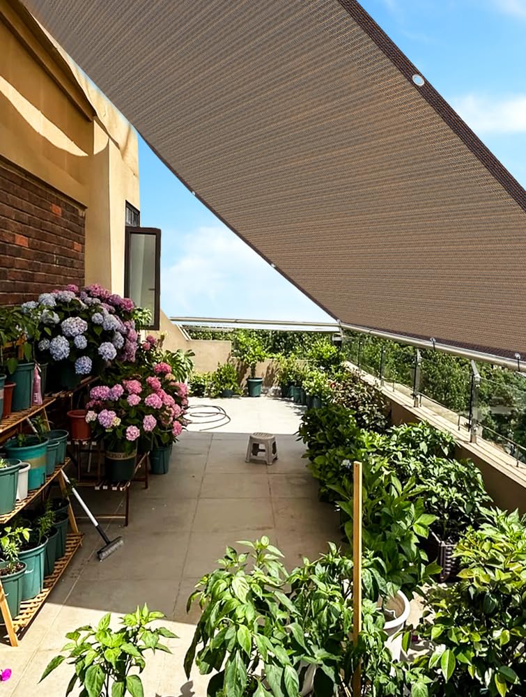 QHAIYYBF shade cloth showing airflow and shade features