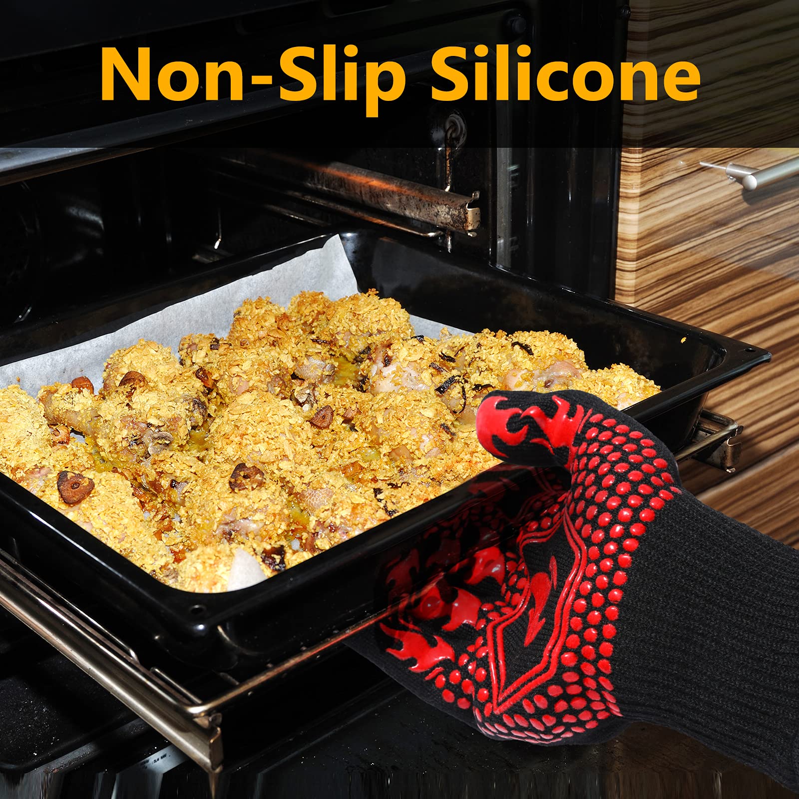 QUWIN BBQ Gloves red with silicone grip close-up