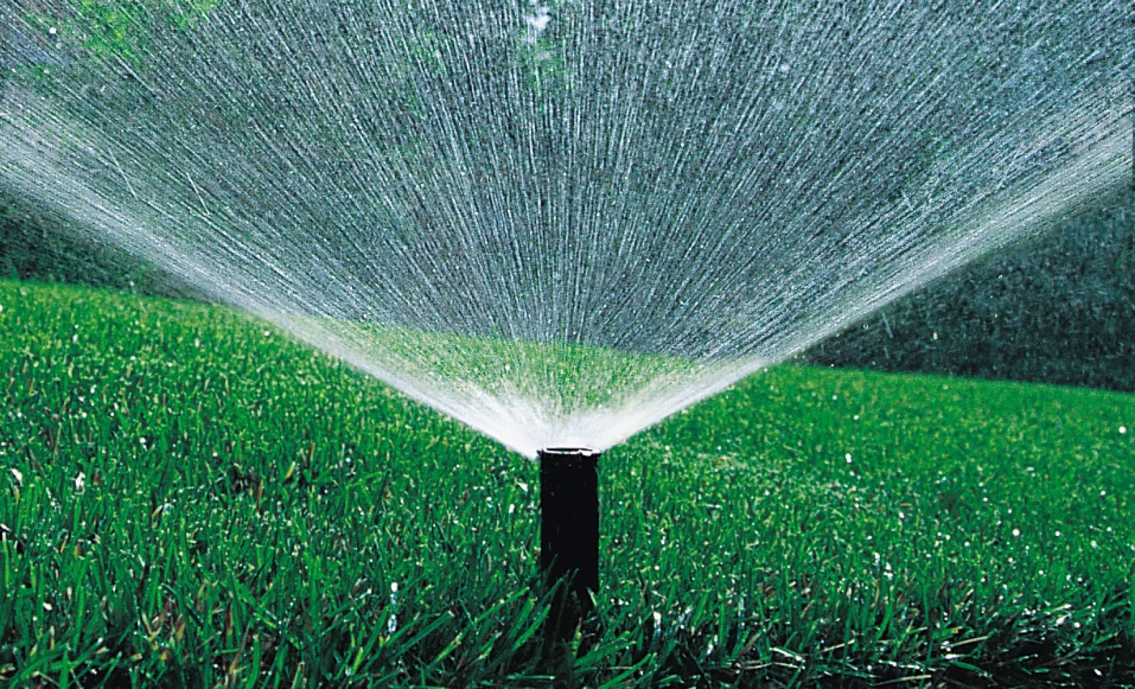 Rain Bird 1804NPPRS demonstrating spray distance adjustment
