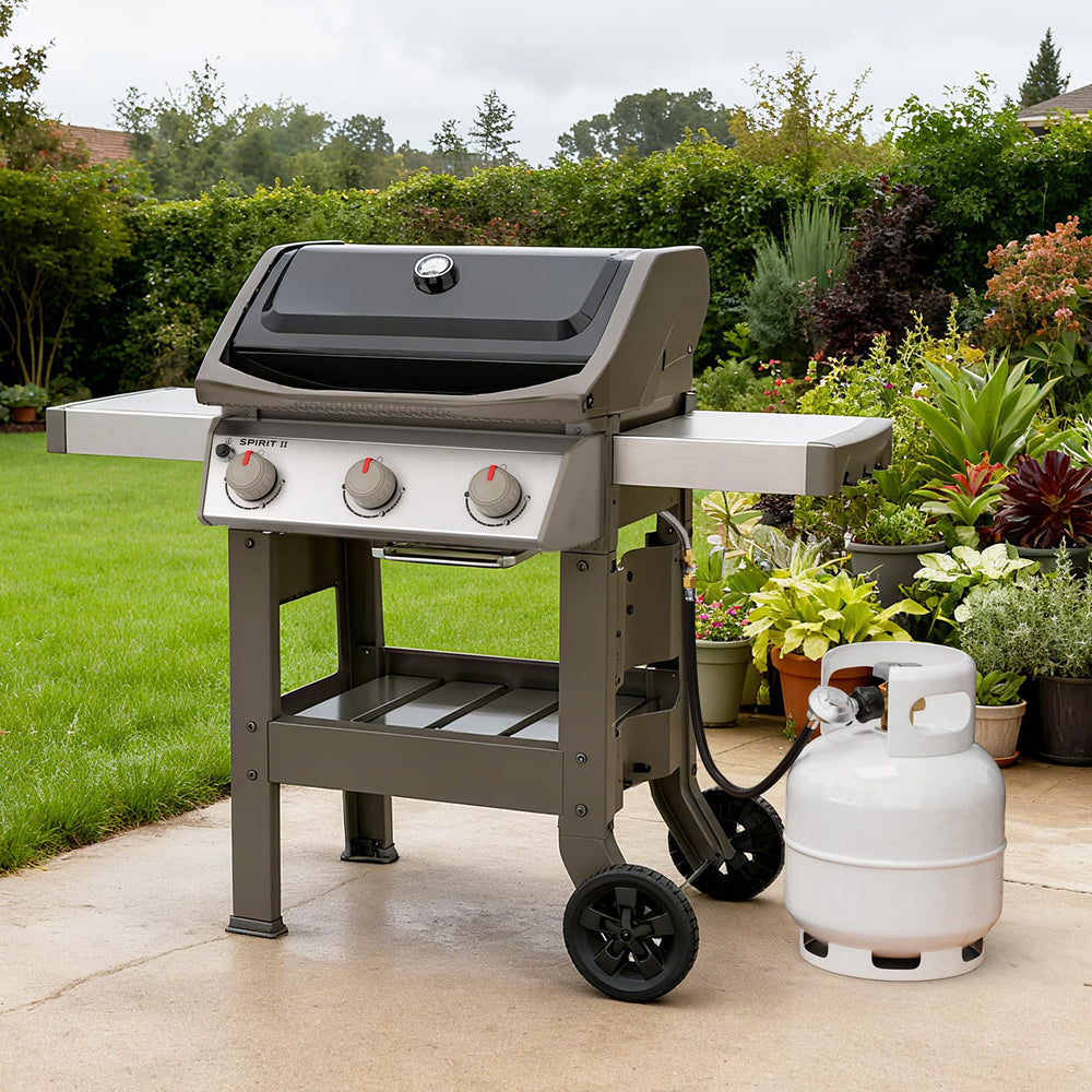 REDPANT hose and regulator installed on a grill