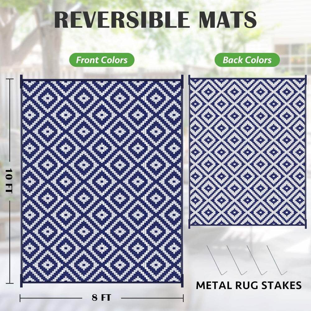 Reversible design of the Mattitude outdoor rug showcasing both sides