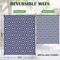 Reversible design of the Mattitude outdoor rug showcasing both sides