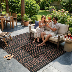Reversible side of Beeiva Outdoor Rug 6x9