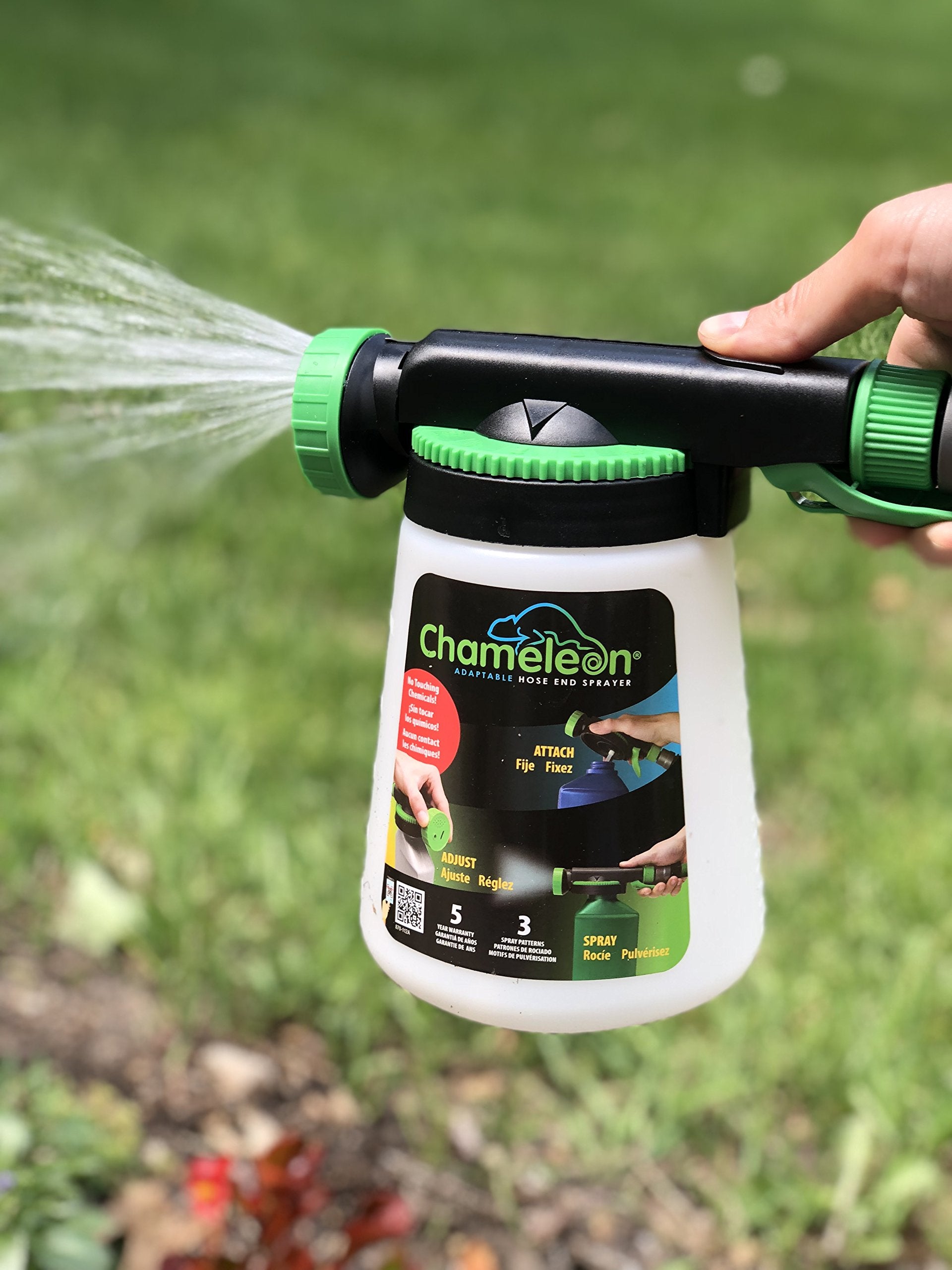 RL Flo-Master Chameleon Hose End Sprayer demonstrating shower spray pattern