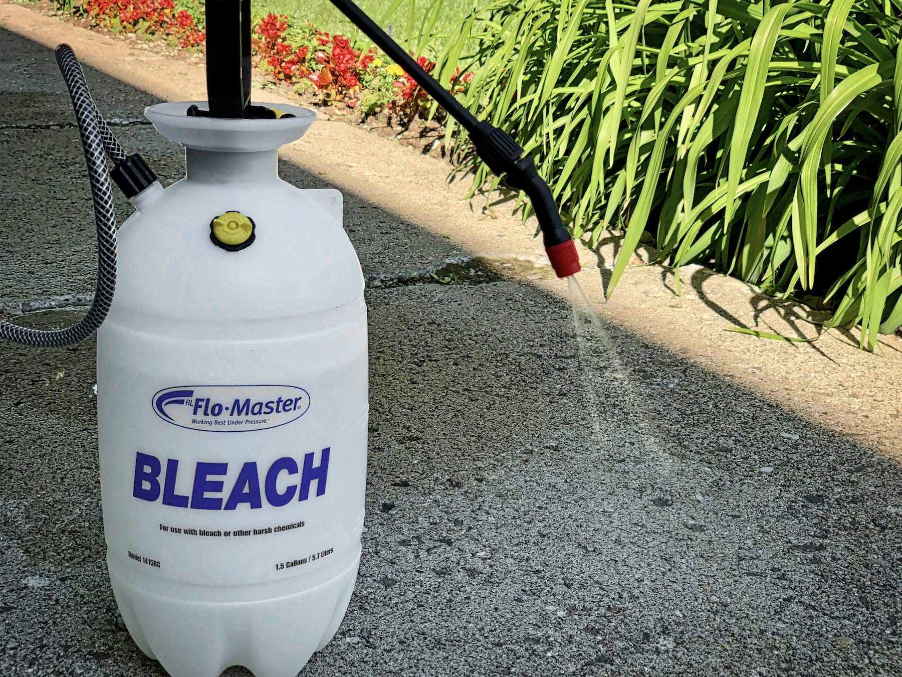 RL FloMaster sprayer showing adjustable nozzle