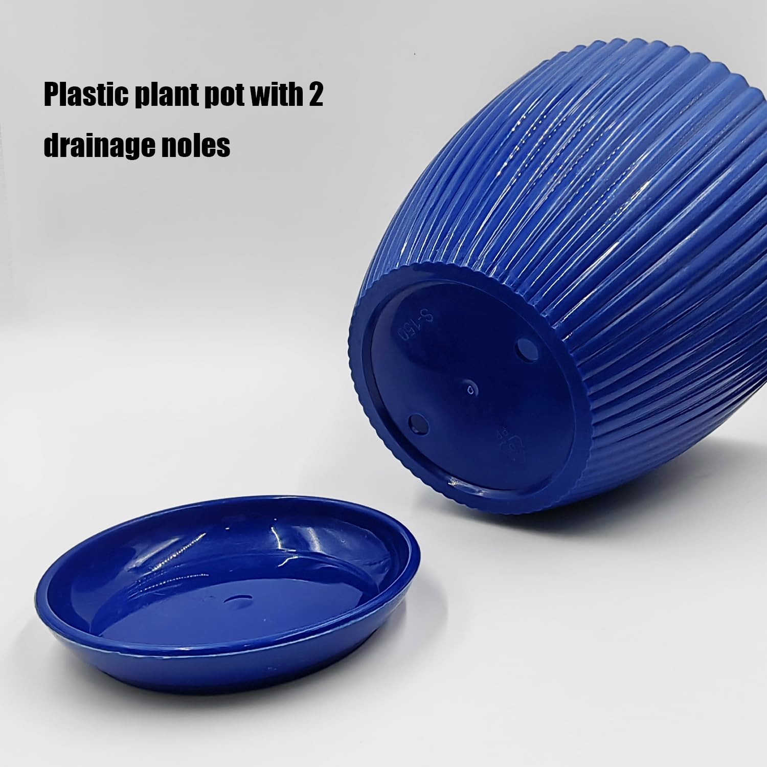 RooTrimmer plant pots set arranged on a balcony