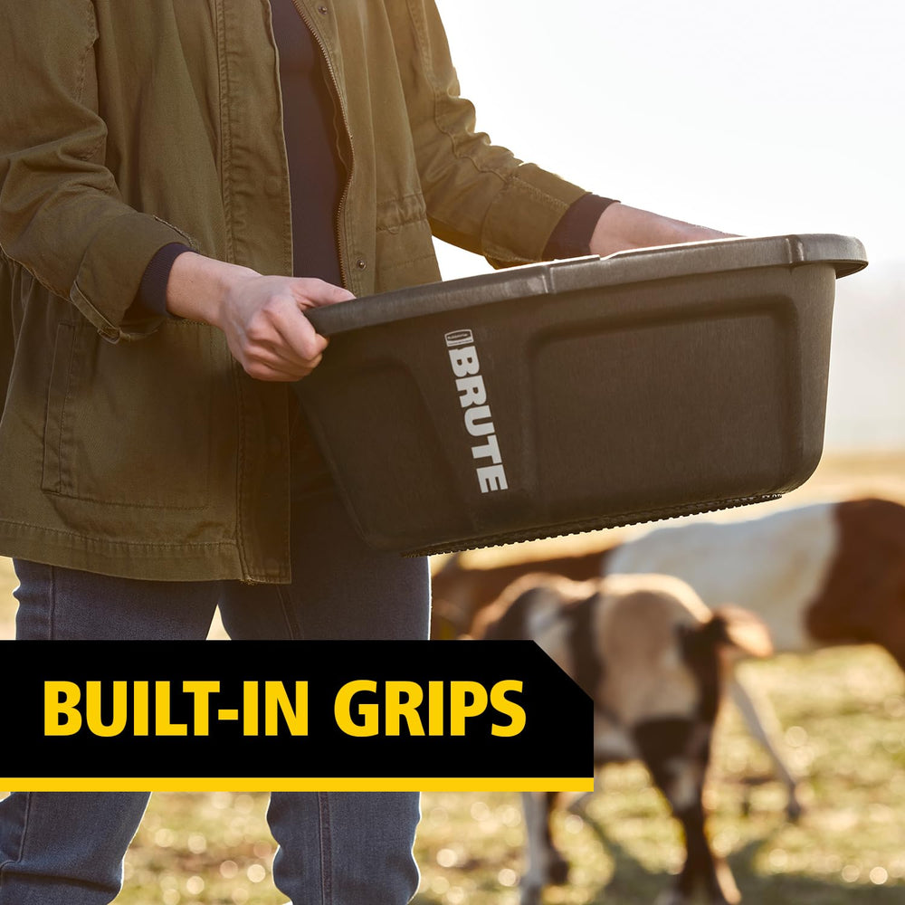 Rubbermaid Brute 6-Gallon Animal Pan Feeder built-in grips