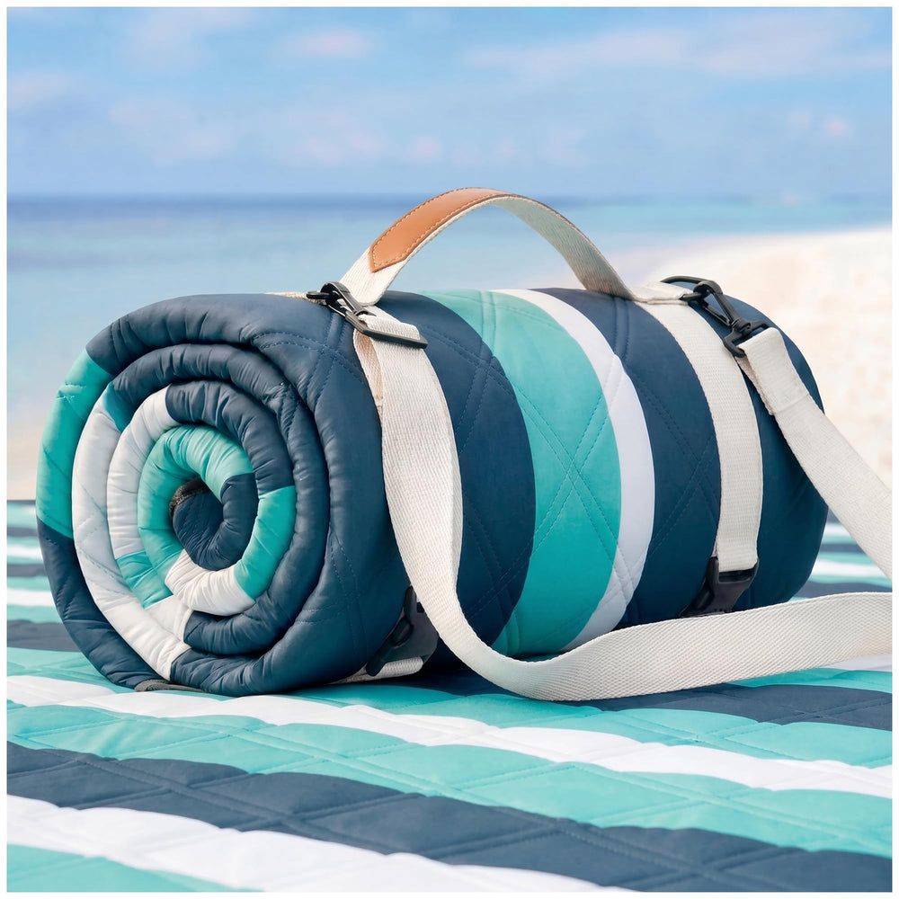 RYCHIC Extra Large Waterproof Picnic Blanket in Multi Blue