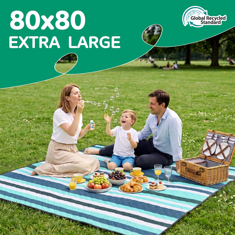 RYCHIC picnic blanket folded for portability
