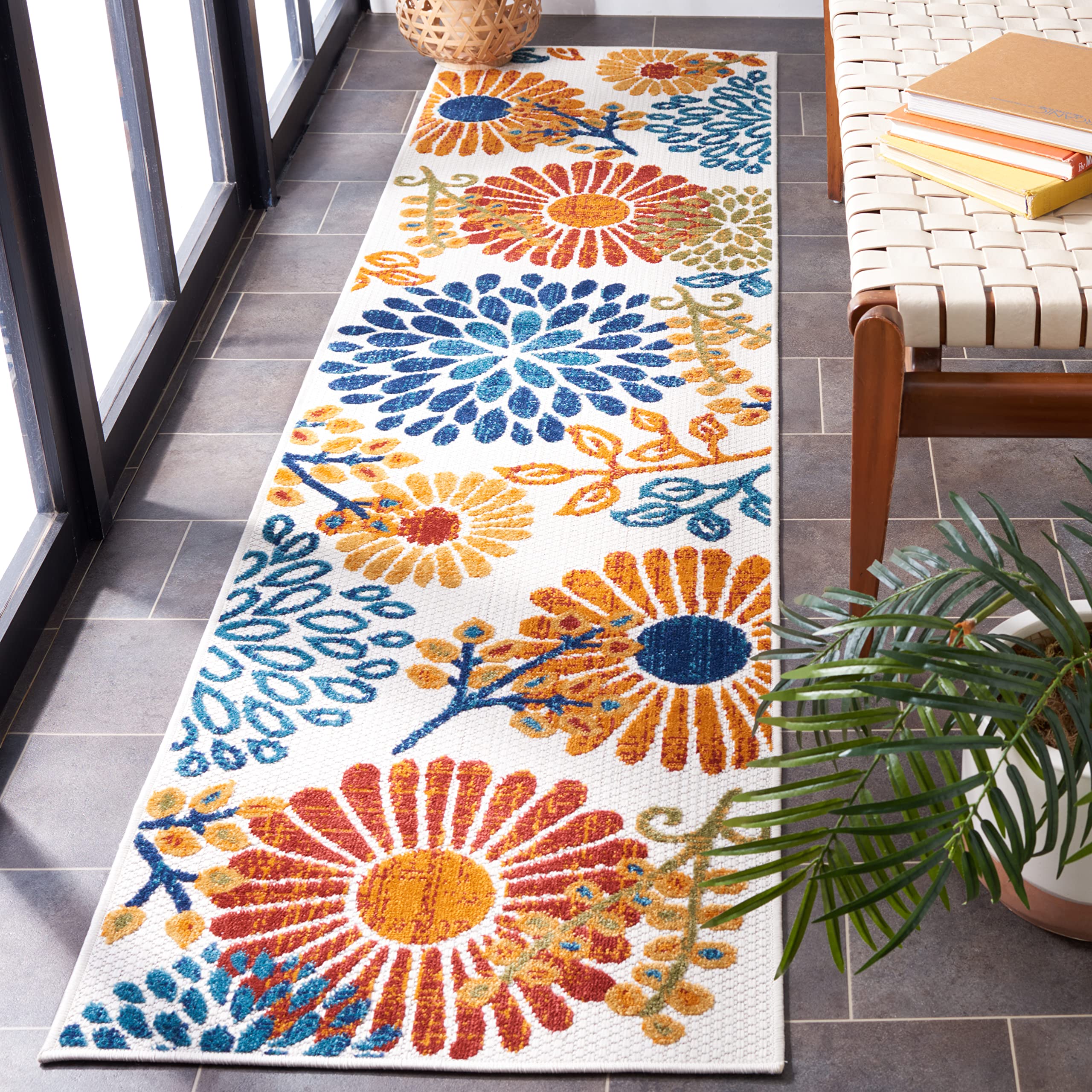 SAFAVIEH Washable Outdoor Rug detail on a deck