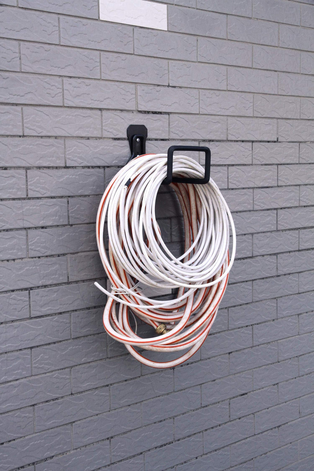 Sageme Hose Hanger packaging and product details