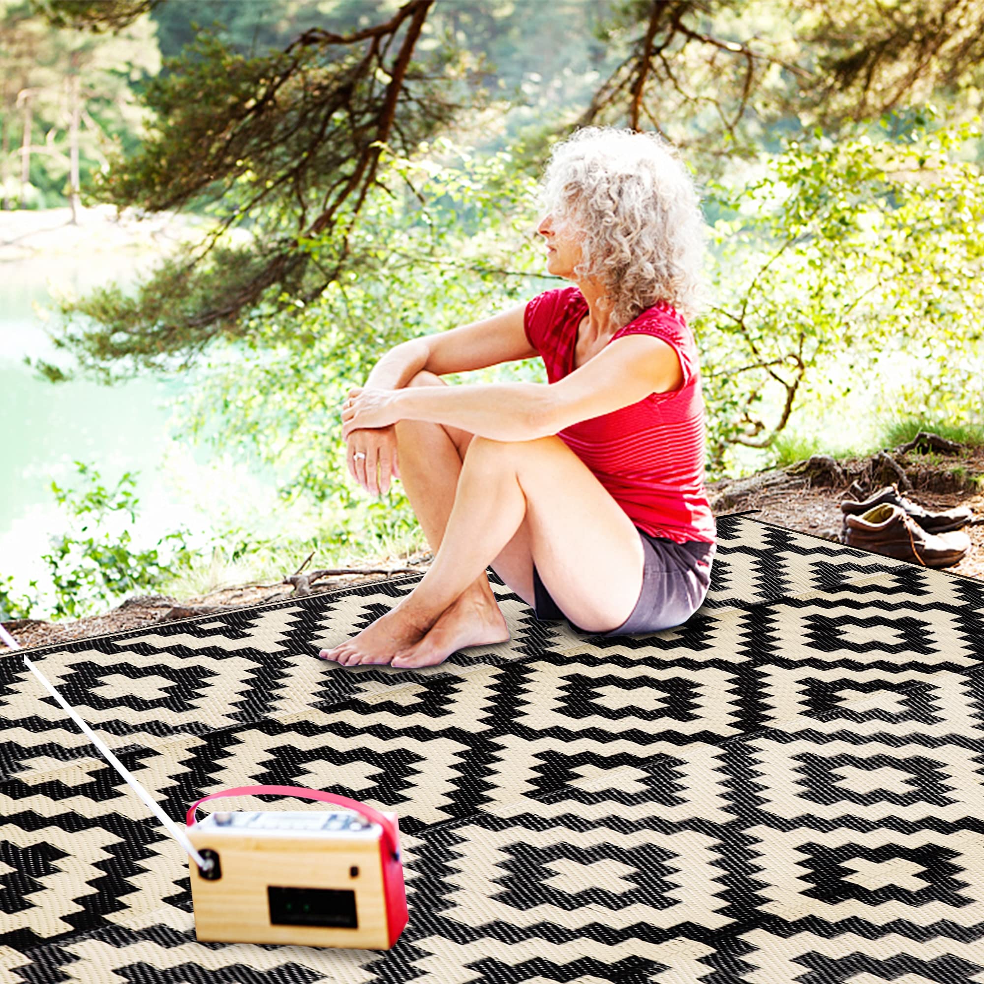 SAND MINE Outdoor Rug 9x12 ft folded for storage