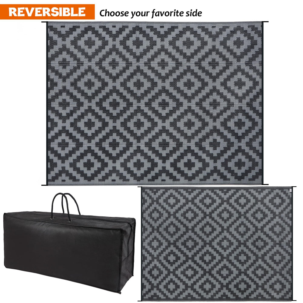 SAND MINE outdoor rug folded in carrying bag