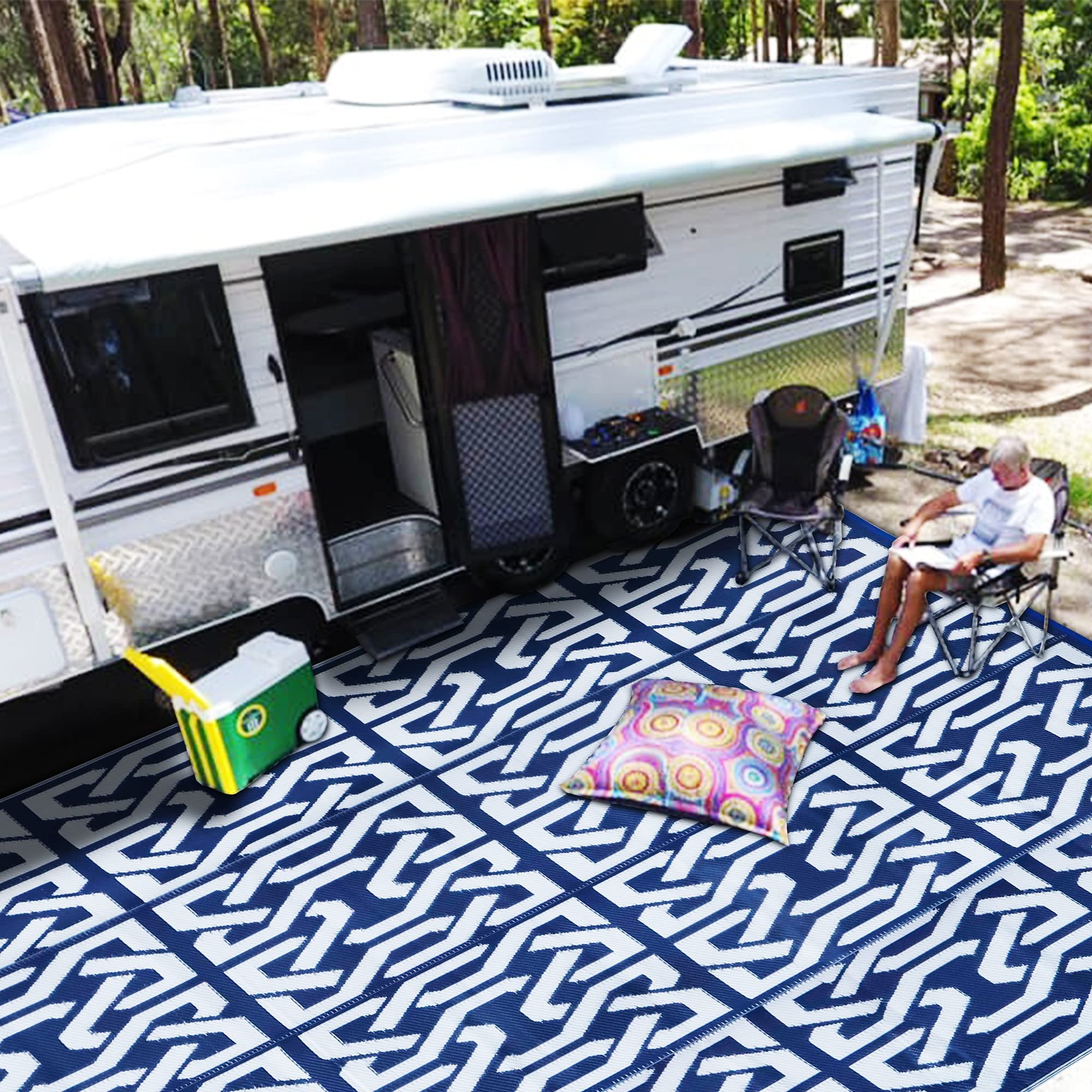 SAND MINE Outdoor Rug showing UV stabilization feature