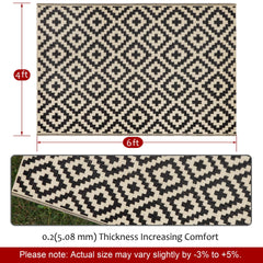 SAND MINE Reversible Mat on patio setting