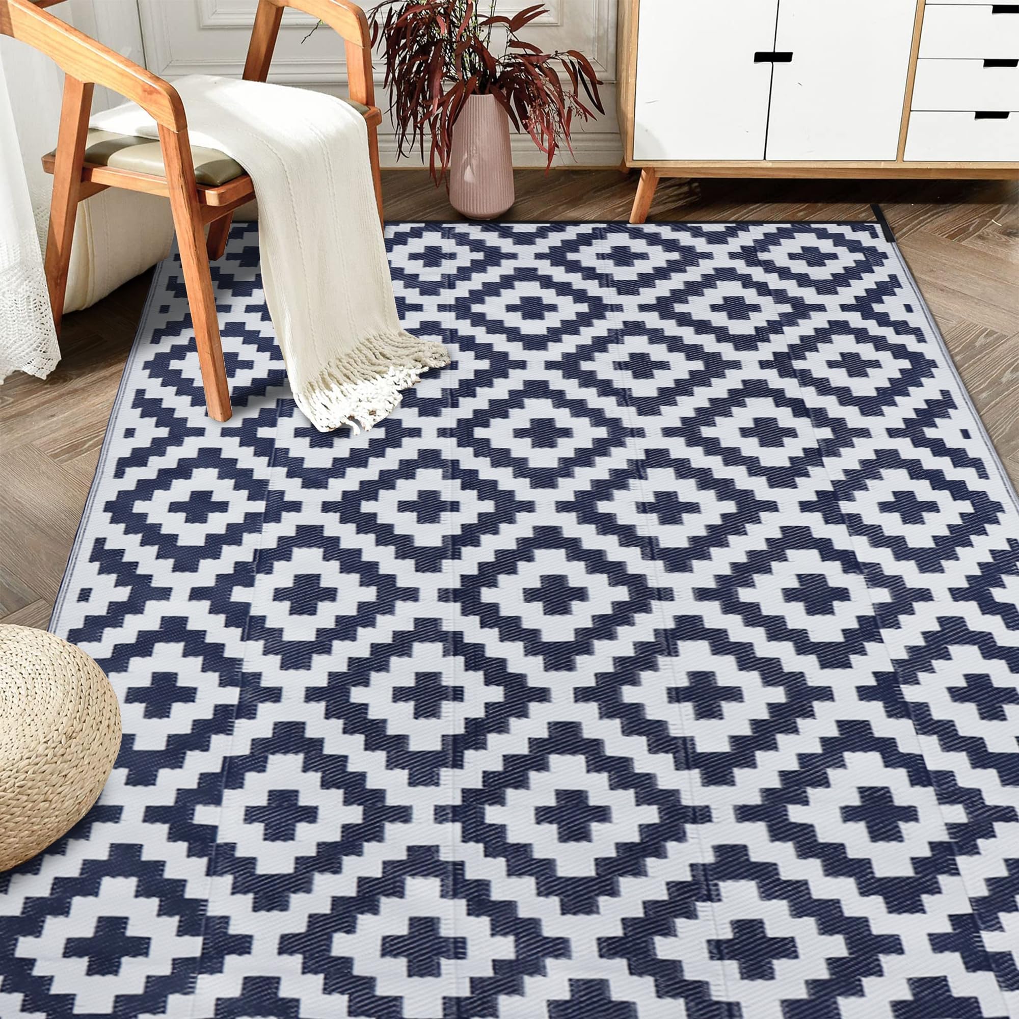 SAND MINE Reversible Outdoor Mat 6' x 9' dark blue and white front view
