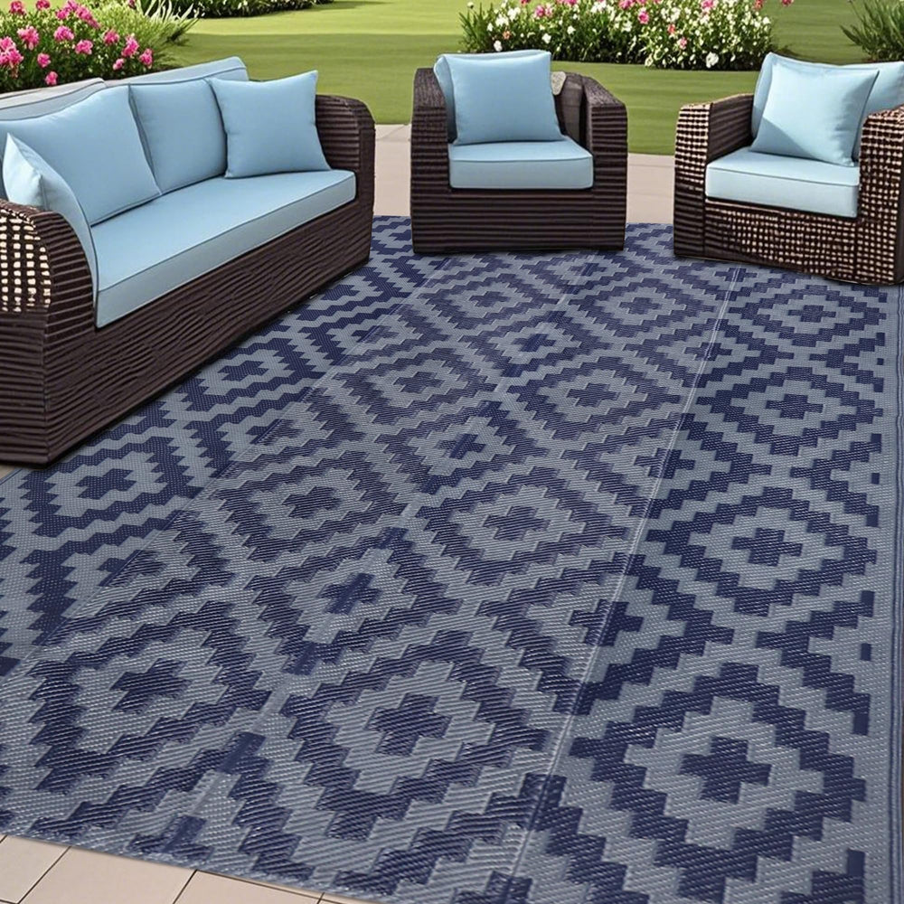 SAND MINE reversible outdoor rug 5' x 8' in blue grey lattice front view
