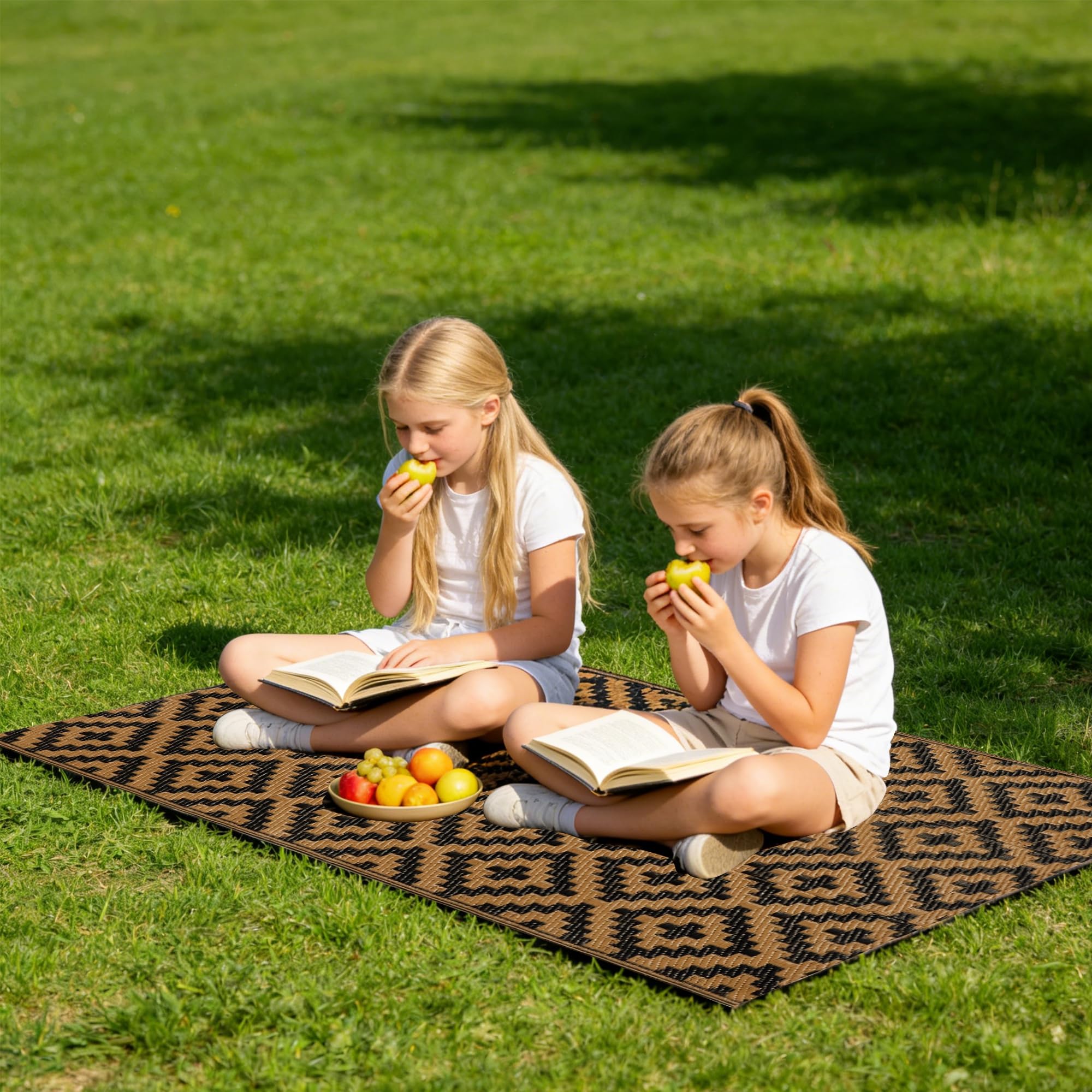 SAND MINE rug showcasing both reversible designs