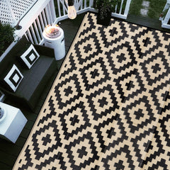 SAND MINE Waterproof Outdoor Rug 9x12 ft front view in Black & Beige