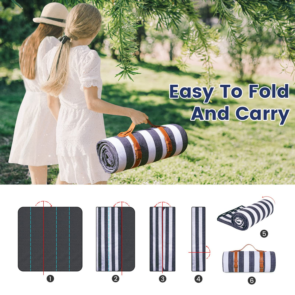 sapsisel picnic blanket in a park setting