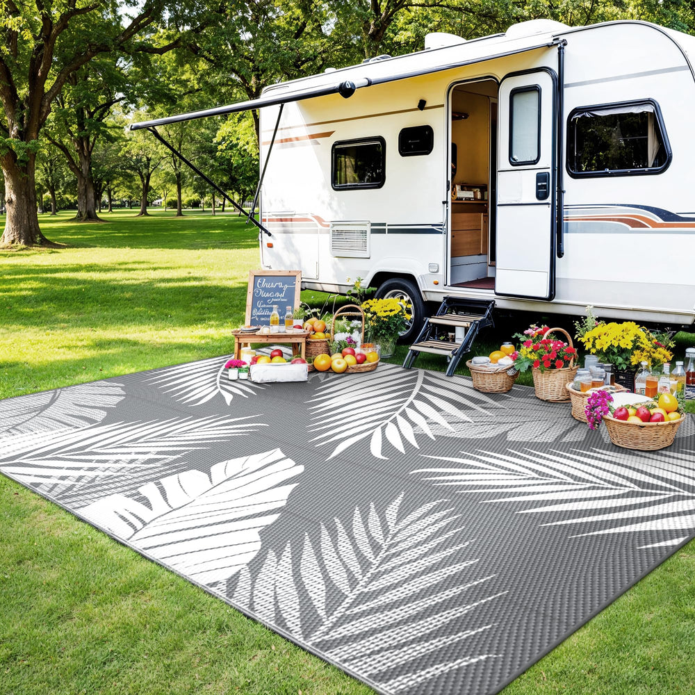 sarben outdoor rug 8'x10' waterproof feature demonstration