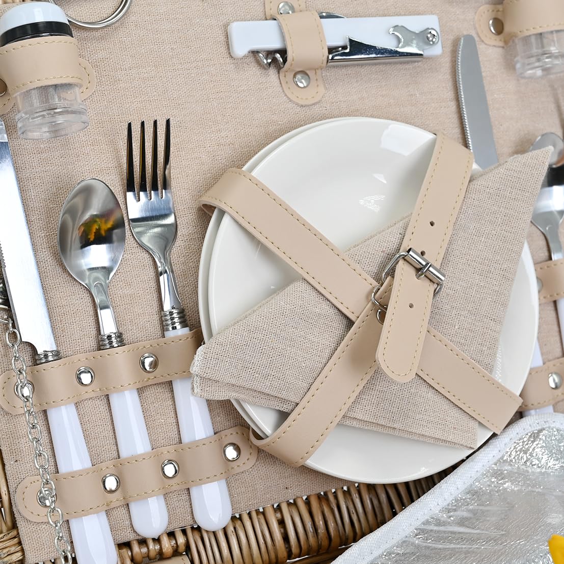 SatisInside picnic basket displayed outdoors with picnic setup