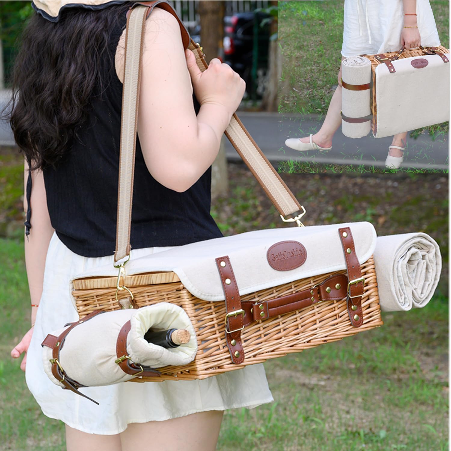 SatisInside wicker basket with canvas shoulder strap