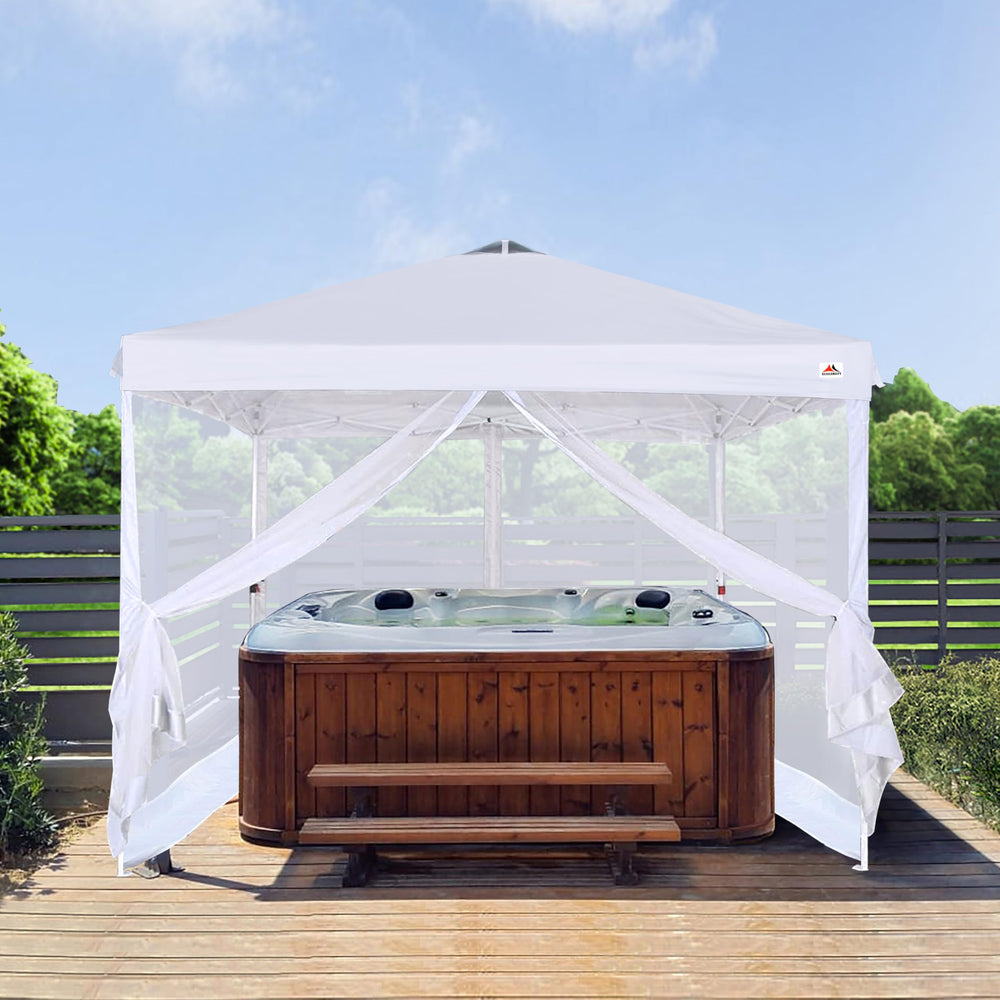 SCOCANOPY mesh sidewall displayed outdoors with family