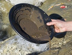 SE 12 Inch Gold Panning Pan showing deep riffles for sediment