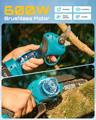 Seesii Mini Chainsaw cutting through a branch