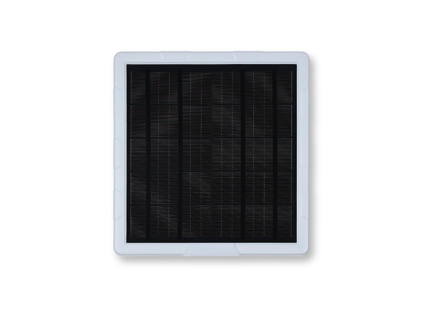 SenseCAP Solar Node P1-Pro packaging with product details