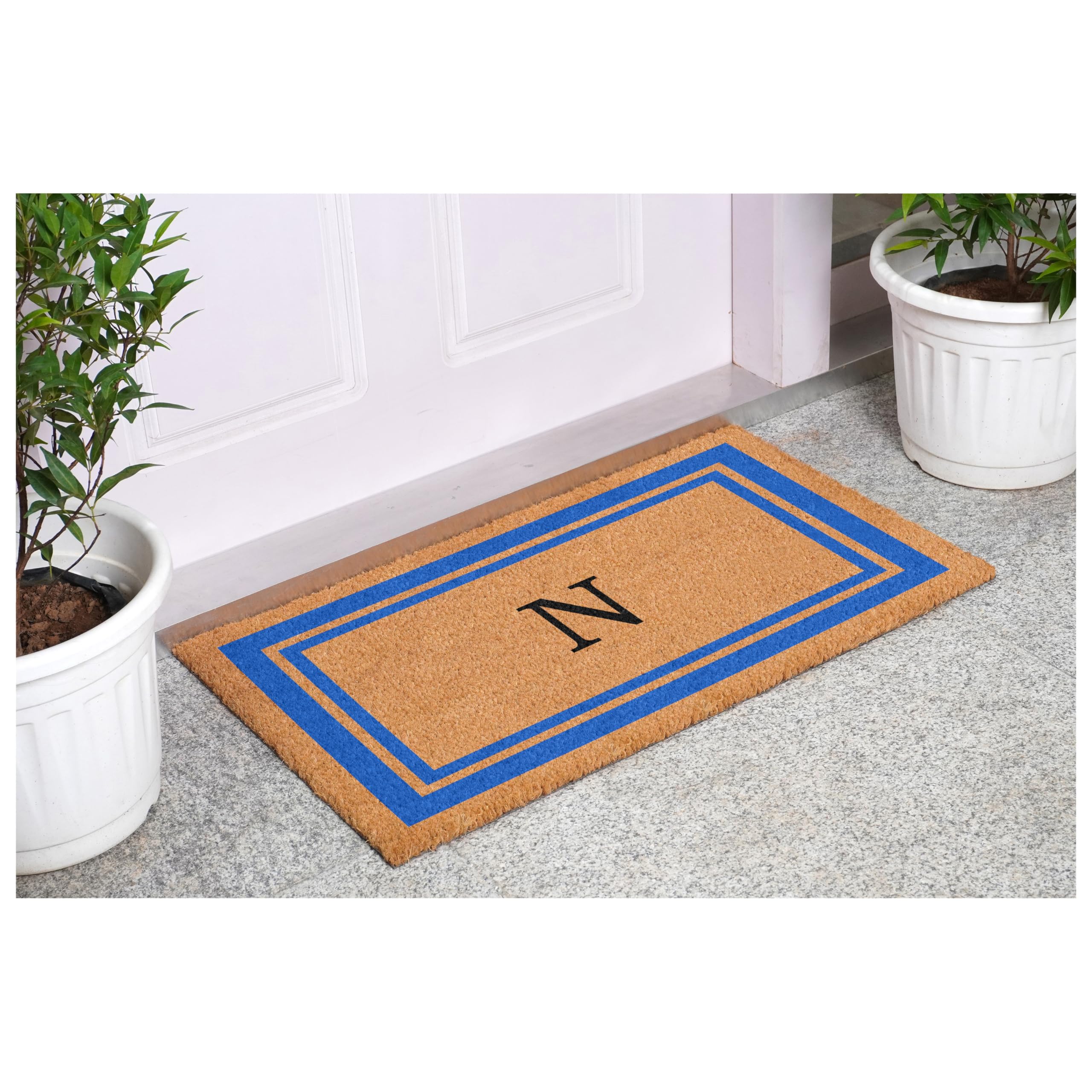 Side view of Calloway Mills Monogram Doormat displaying thickness