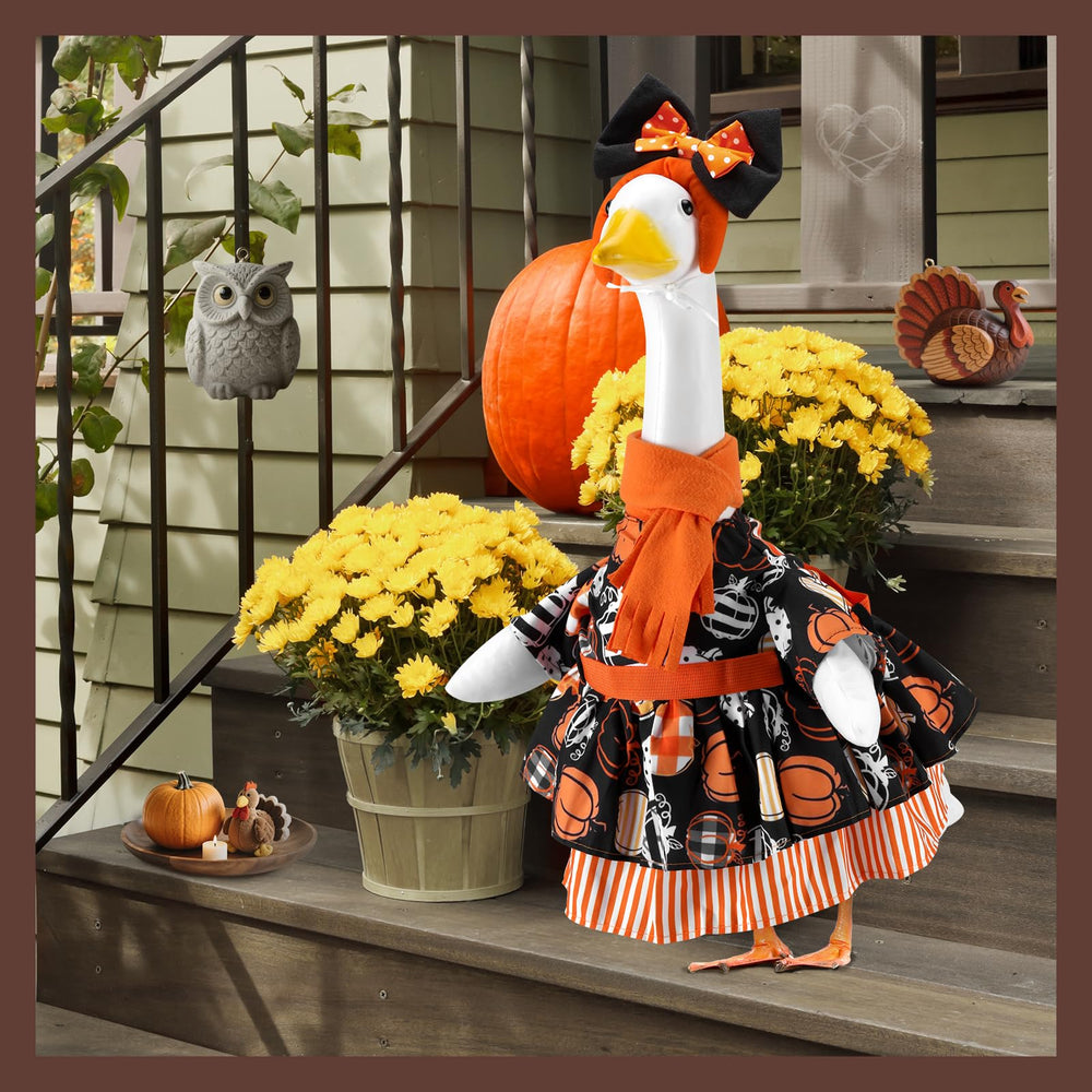 Side view of EKOREST Fall Pumpkins Goose Outfit