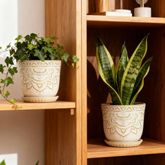 Side view of Gepege ceramic plant pot with mesh pad