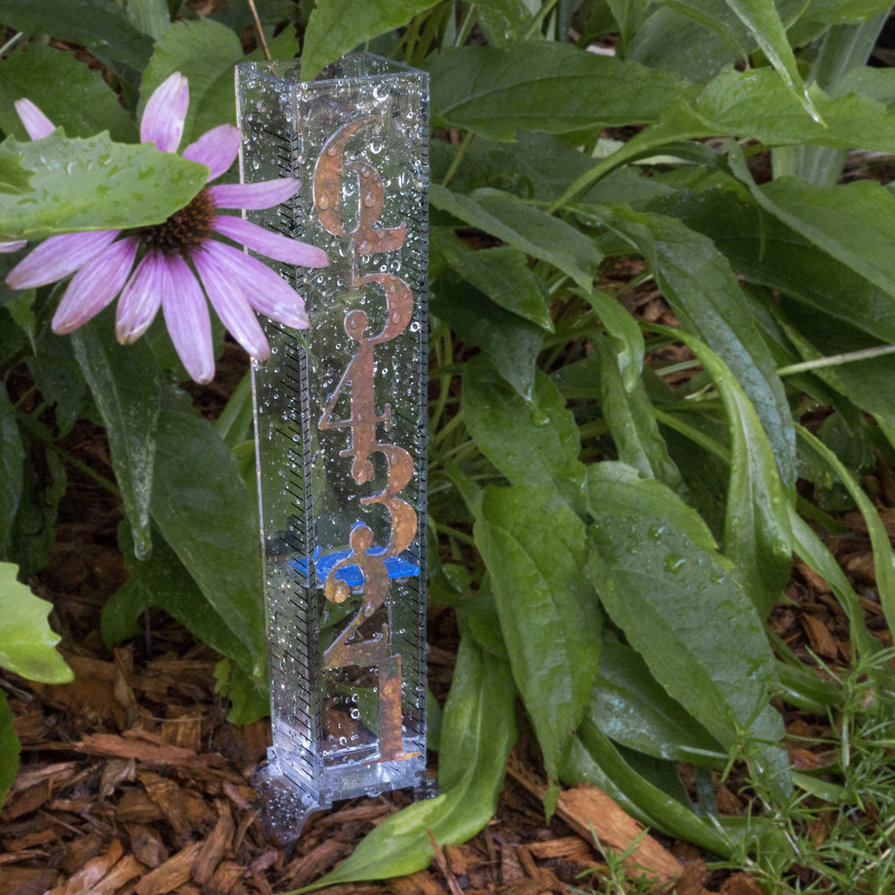 Side view of La Crosse 6-Inch acrylic rain gauge
