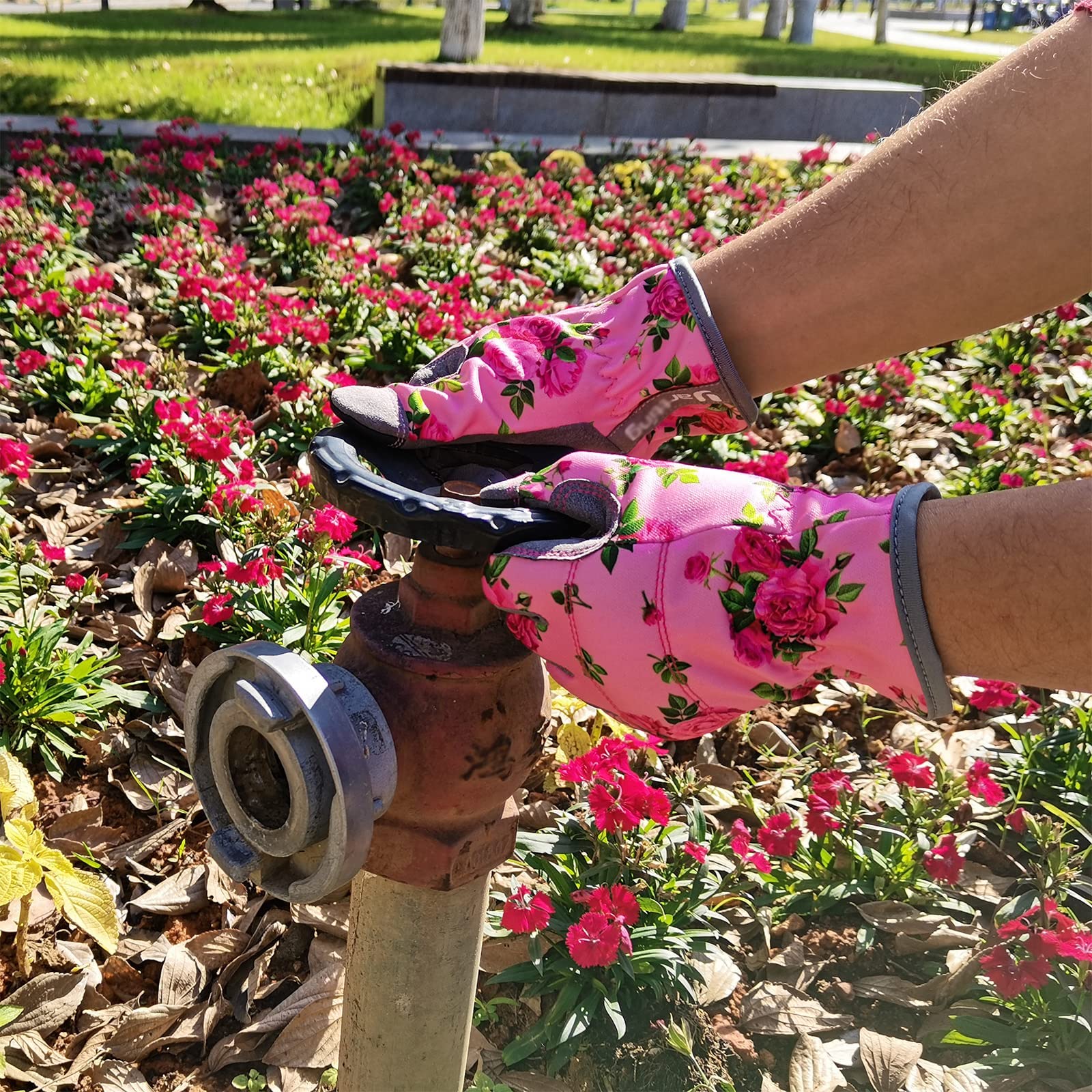 Side view of YRTSH Gardening Gloves showcasing the breathable fabric
