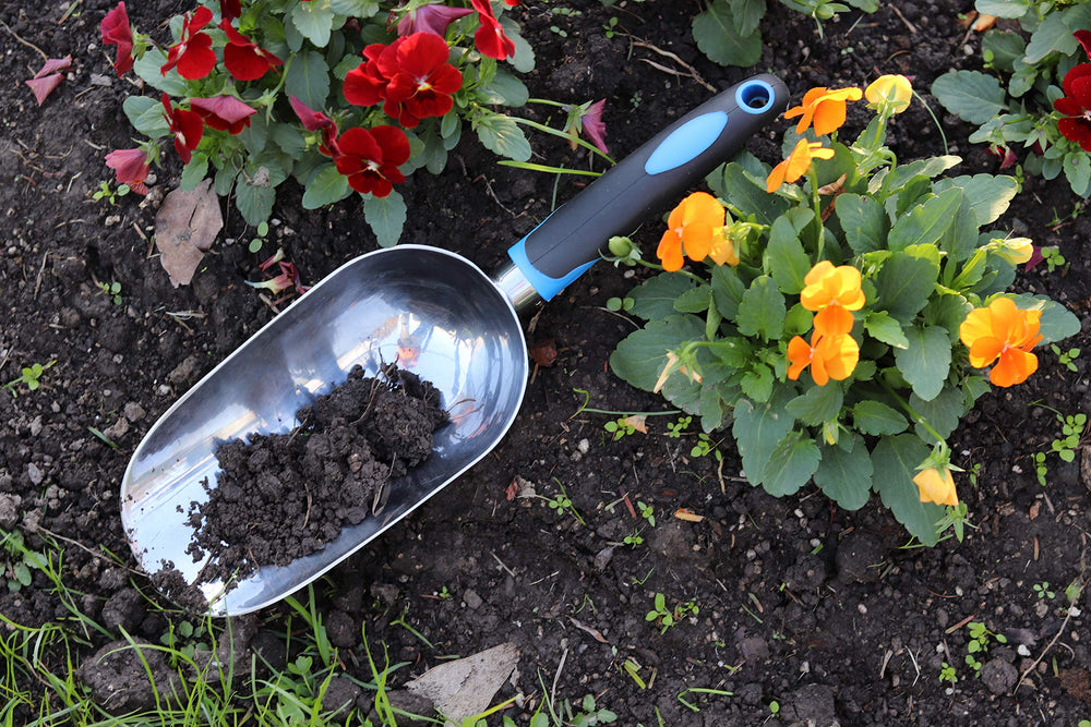 Sinoer trowel scoop side view showing ergonomic handle