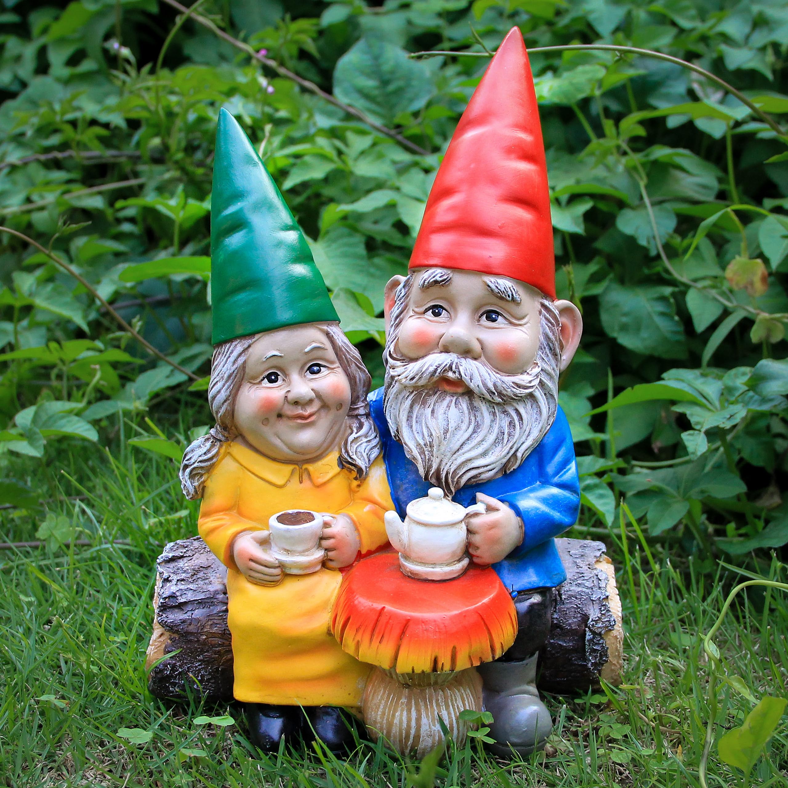 Smadeer Garden Gnome Statue couple sitting on a log with mushroom table