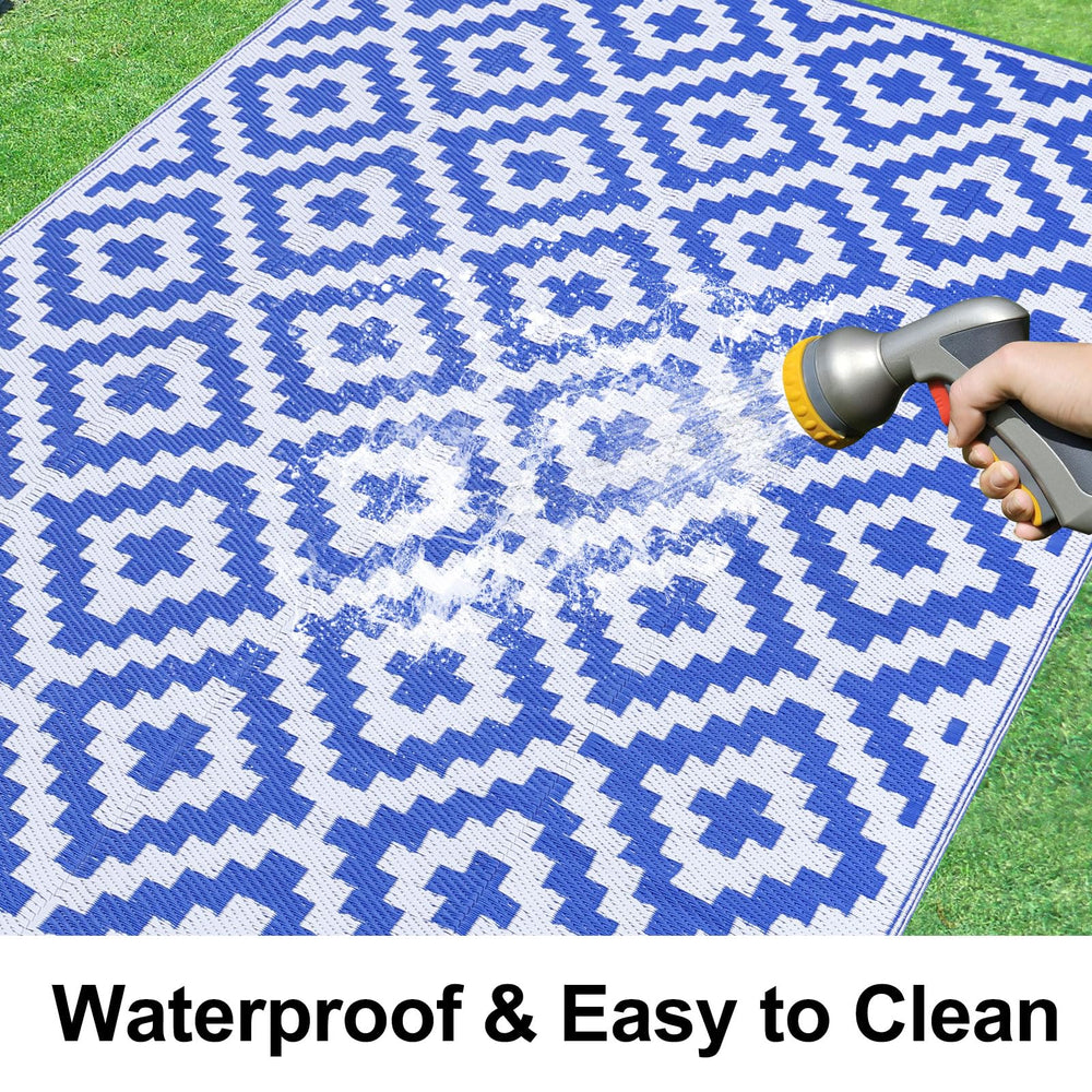 Smiry Outdoor Rug 4x6 ft rolled up with carrying bag